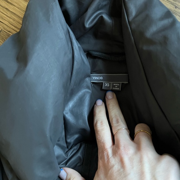 Vince cowl neck down coat slate grey with leather trim xs - Picture 2 of 3